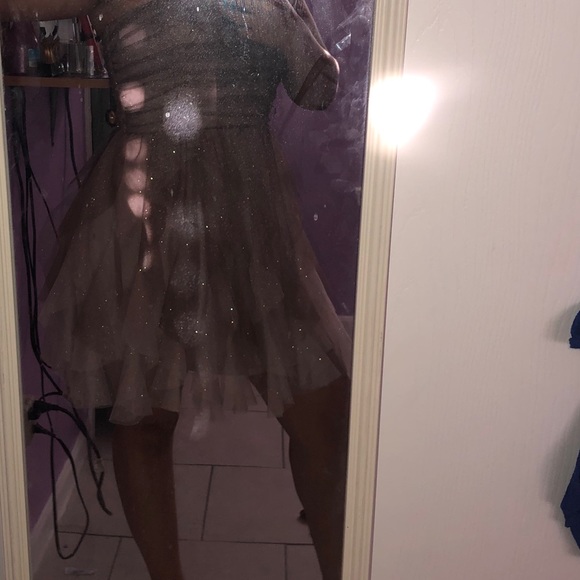 Brownish dress with a spark! - Picture 2 of 4